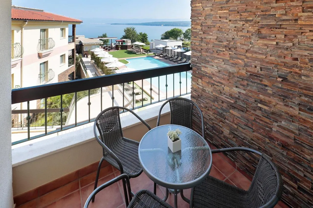 Blue Waves Resort Malinska 4*,