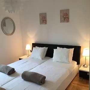 Papalinna By Moro Apartment